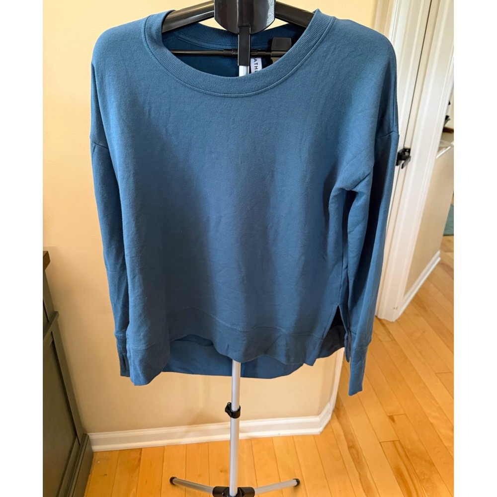 Athleta Women's M Teal Crewneck Sweatshirt High Low Hem Thumbhole Sleeves